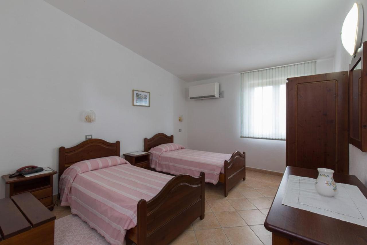 Hotel Ispinigoli Dorgali Eksteriør bilde