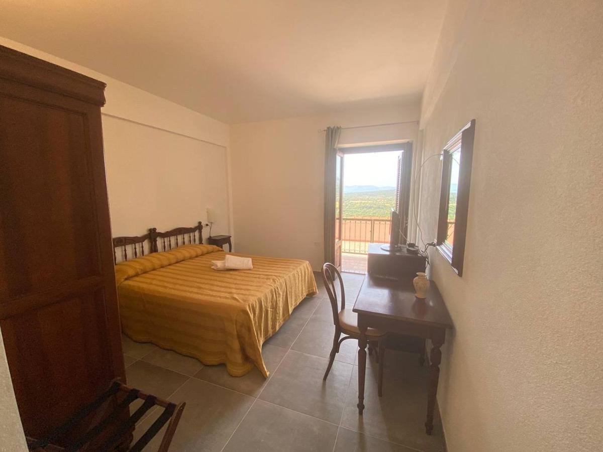 Hotel Ispinigoli Dorgali Eksteriør bilde